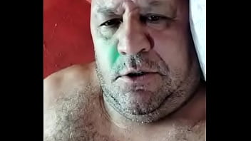 tiuzao   esse tiu e das  novinhas --- porque as novinhas s&atilde_o as  mais quentes --- as mais  gostosas e as mais  boa  de cama-