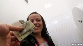 Samantha Joons fucks for money