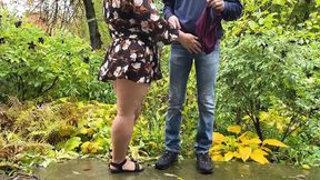Pair urinates together, bonds tighter