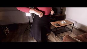REAL ESTATE AGENT GIVES BIG ASS WITHOUT A CONDOM TO THE BBC CLIENT, SOLD!