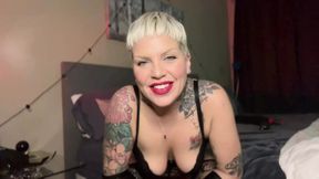 FEMDOM MISTRESS THE LADY VYV INSTRUCTS YOU HOW TO SERVICE HER AND HAS MULTIPLE SQUIRTING ORGASMS
