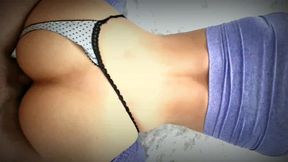 mi vecino me vio en leggins de gimnasia y no pudo resistirse