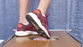 My Nikes are trampling your floor-face, flo387x 2160p