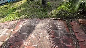 Blowjob In Abandoned Waterpark