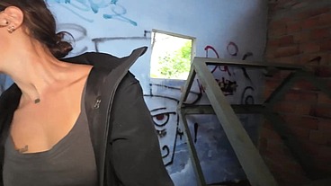 Blowjob In Abandoned Waterpark