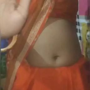 Desi bhabhi fucking with house owner and show live her friend