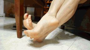 Sexy feet 40 AVI (1920x1080) FHD