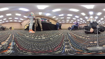 Highlights from a King Heffs spanking class at EXXXotica NJ 2021 in 360 degree VR.