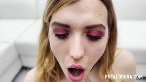 la rubia se traga la leche de todos