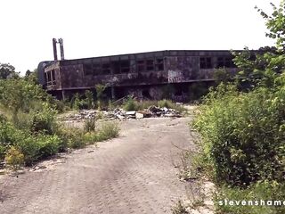 Wicked bang date with Melina May in abandoned former outdoor pool area! stevenshame.dating