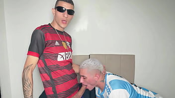 ARROMBEI O CU DA PUTINHA E ELA AINDA PEDIU PRA EU GOZAR NA SUA BUNDA.