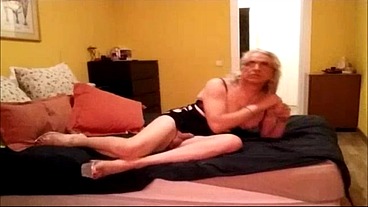 Te espero en la cama. Vienes? Carlatx