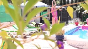 Lynna Nilsson, the hot fair-haired MILF neighbor, sucks your cock by the pool