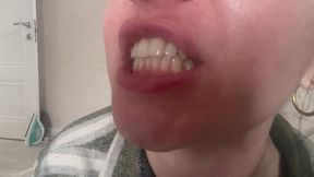 biting sweet gummy bears mp4