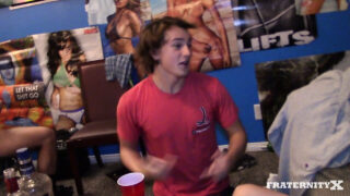 Orgia, bez zabezpieczenia, seks grupowy, gangbang – Amerykanka Cyrus Stark, Malakai White i Masyn Thorne, wielki kutas ruchany w dupę