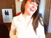 Tua sorella ti insulta sei solo un segaiolo! - Dialoghi In Italiano