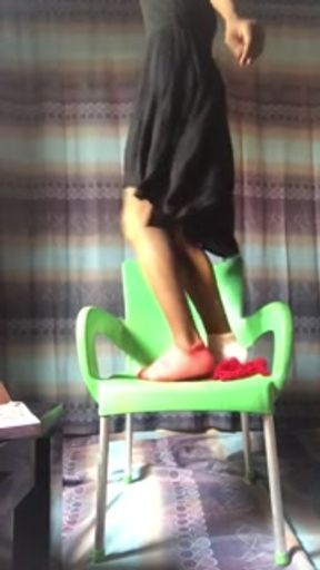 Petite ebony Shows off her Sexy Huge calf leg  ,erotic leg teasing