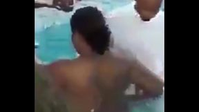 Pastor suck and fuck in a pool