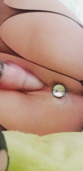 Good wife squirting pussy dripping wet