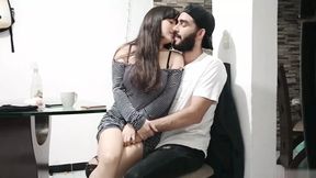 Emma is a slut in my room, she&#039;s my stepdaughter with her hot and juicy pussy - Porn in Spanish