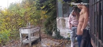 Petite Gina Gerson outdoor fucking session in a rainy day