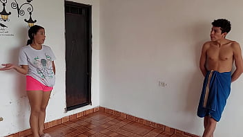 LATINA TRAVIESA SE DEJA FOLLAR EN LA HABITACI&Oacute_N QUE QUIERE ARRENDAR PORQUE NO TIENE DINERO SEXO DURO - PORNO ESPANOL