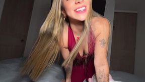 me cojo a mi hermanastro antes de irme para la discoteca