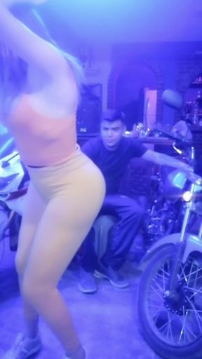 This Girl Did a Sensual Dance for Me so That She Could Make Me Feel All the Lust in Her Body After We Had Fun