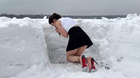 Hard shivering, feet in snow, frozsen feet, frostbitten feet, goosebumps skin, teeth chattering