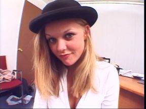 Gorgous Blonde with Big Natural Melons Gums It to Pass Successfully Eligible Negotiation