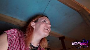 je visite la cave d un papy et je me retrouve avec une bouteille dans le cul je ...