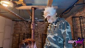 je visite la cave d un papy et je me retrouve avec une bouteille dans le cul je ...