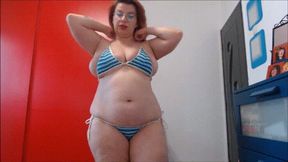 What I should wear to the beach? Nothing fits right! Weigh in included