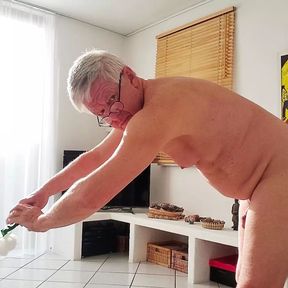 Pensioner dusting