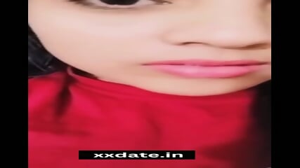 Desi-girl-fingering-her-pussy-until-cum