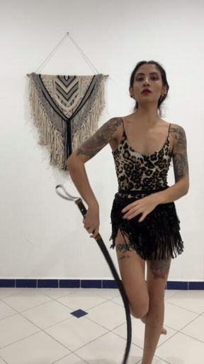 Goddess Strip tease, now on your knees for me 💋