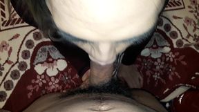 vecino le miente a su esposa que saldra tarde de trabajar para cogerme por mi ano