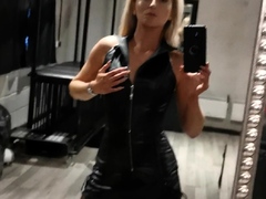 Amateur blonde fucking in stockings on video
