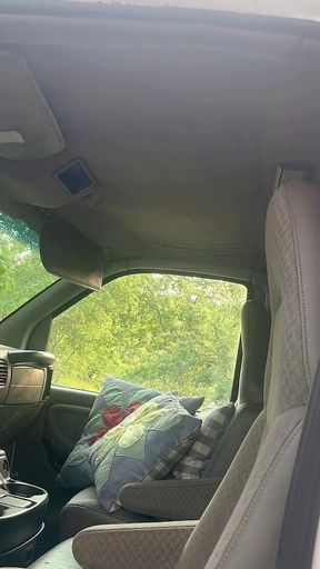 that so attractive pussy small on the truck   Clip 2