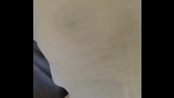 Mam&atilde_e provando roupa transparente para ir na praia sem biquini, oque voc&ecirc_s acham?