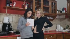 Home designer touches my navel CUSTOM WMV