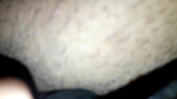 Le grab&oacute_ la vagina va mi t&iacute_a .