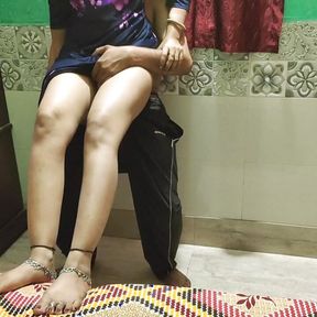 Pirya bhabhi ki devar ne Real desi sex style me chudai ki aur footjob,blowjob bhi kiya bhabhi aaj ne uchal ke lund le rahi thi