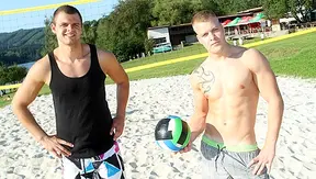 Paul Marks Out Loud: Hot Public Thrills – Raw Gay Encounters 18+