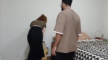 chamei a mina da biblioteca para ler livro em casa e comi a safada no pelo