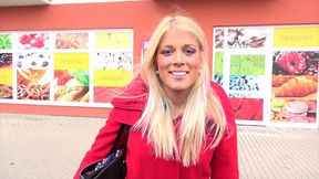 blonde beauty sweet cat rides cock in van