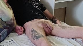 Neighbor does a deep blowjob and I cum