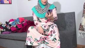 Scared wifey called horny cop