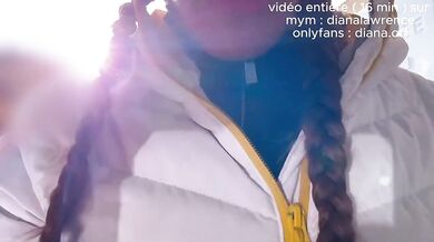 Elle vide les couilles d'un vendeur de ski