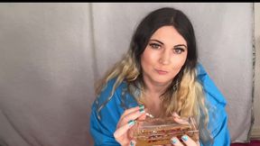 BBW Whore Just Loves Chain Smoking Her Strawberry Cigarettes